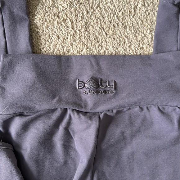 Textureless Set • BBB - Picture 4 of 4